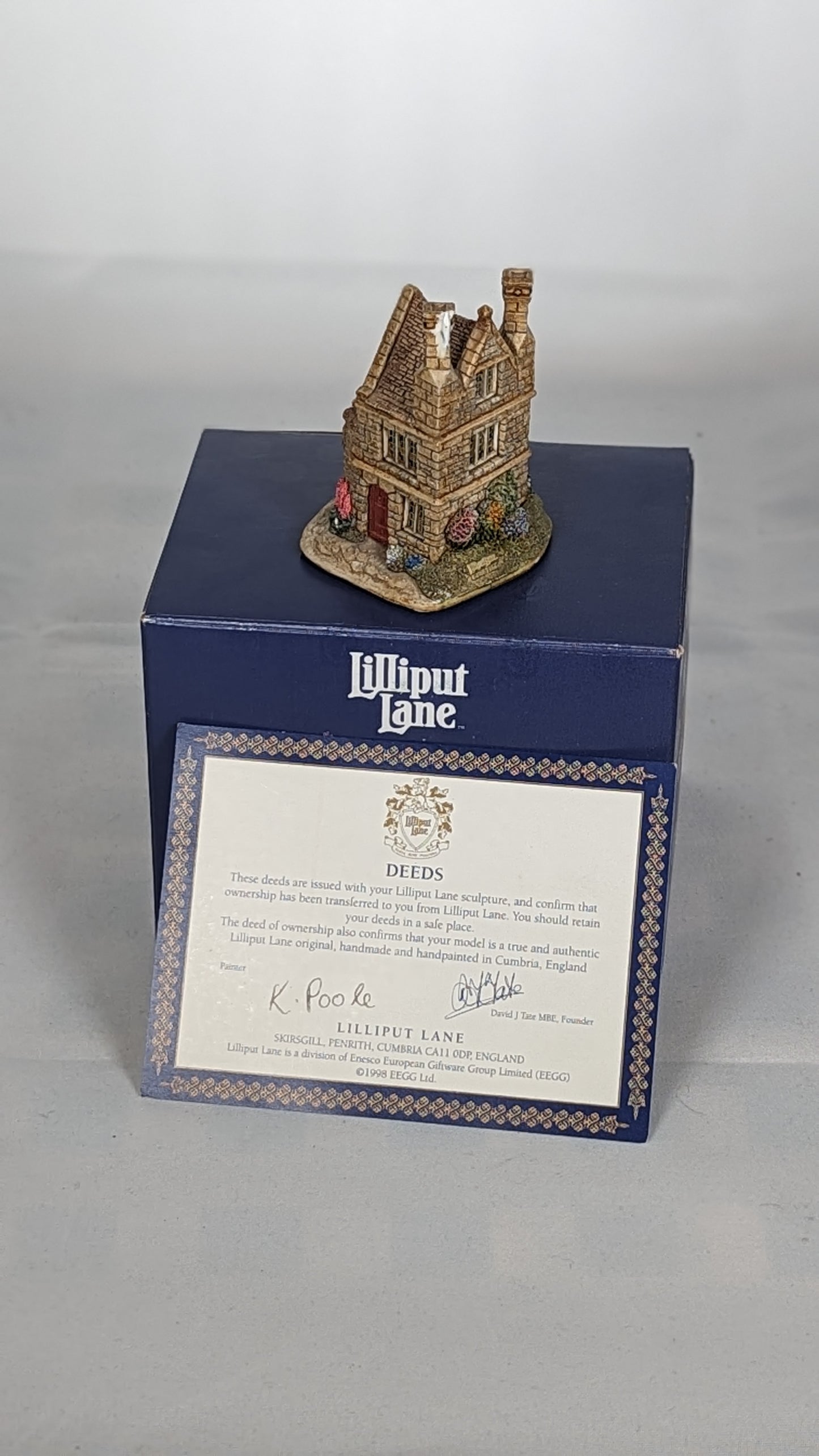 Lilliput Lane "Campden Cot" Boxed + "Best Friends"