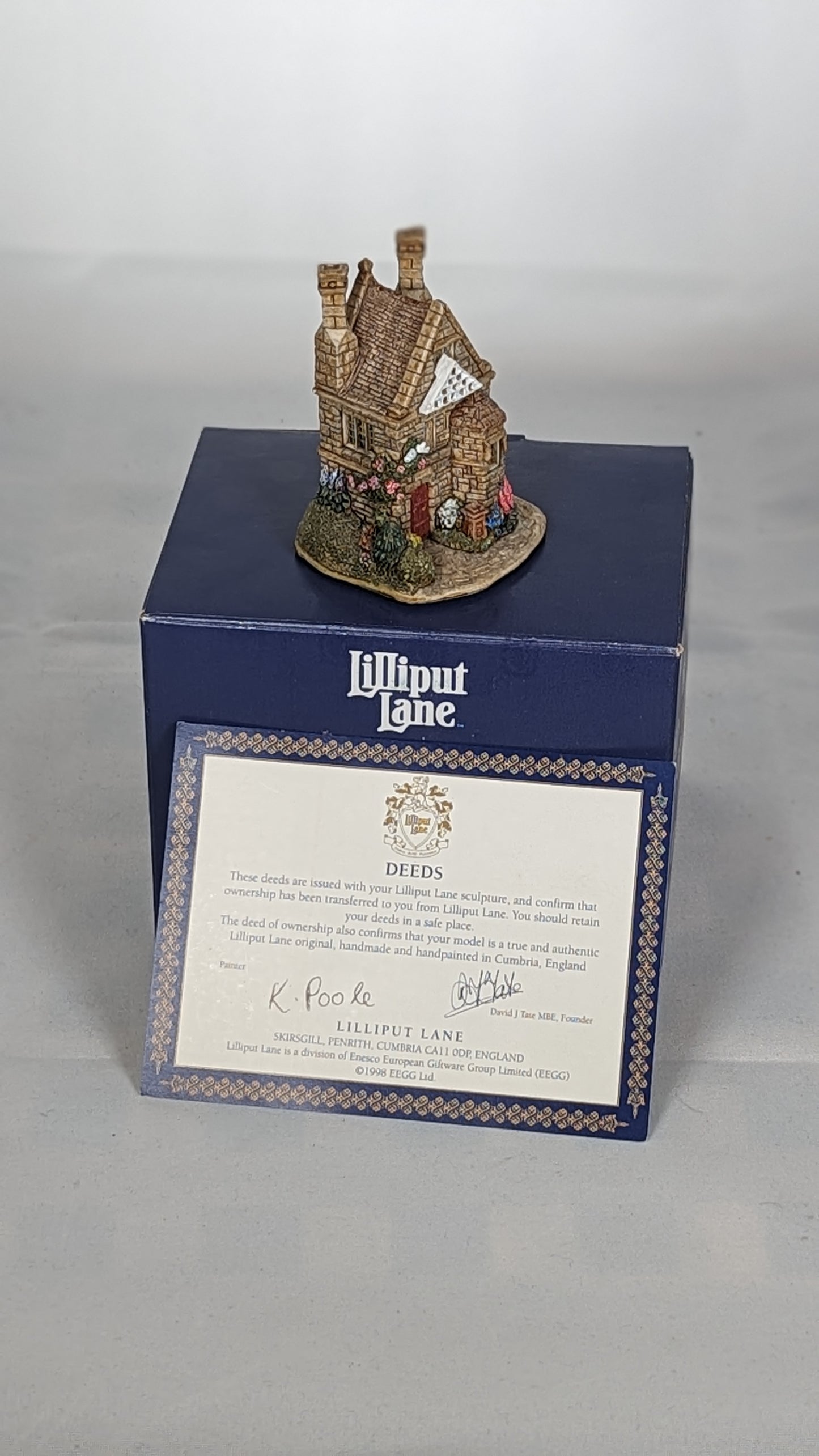 Lilliput Lane "Campden Cot" Boxed + "Best Friends"