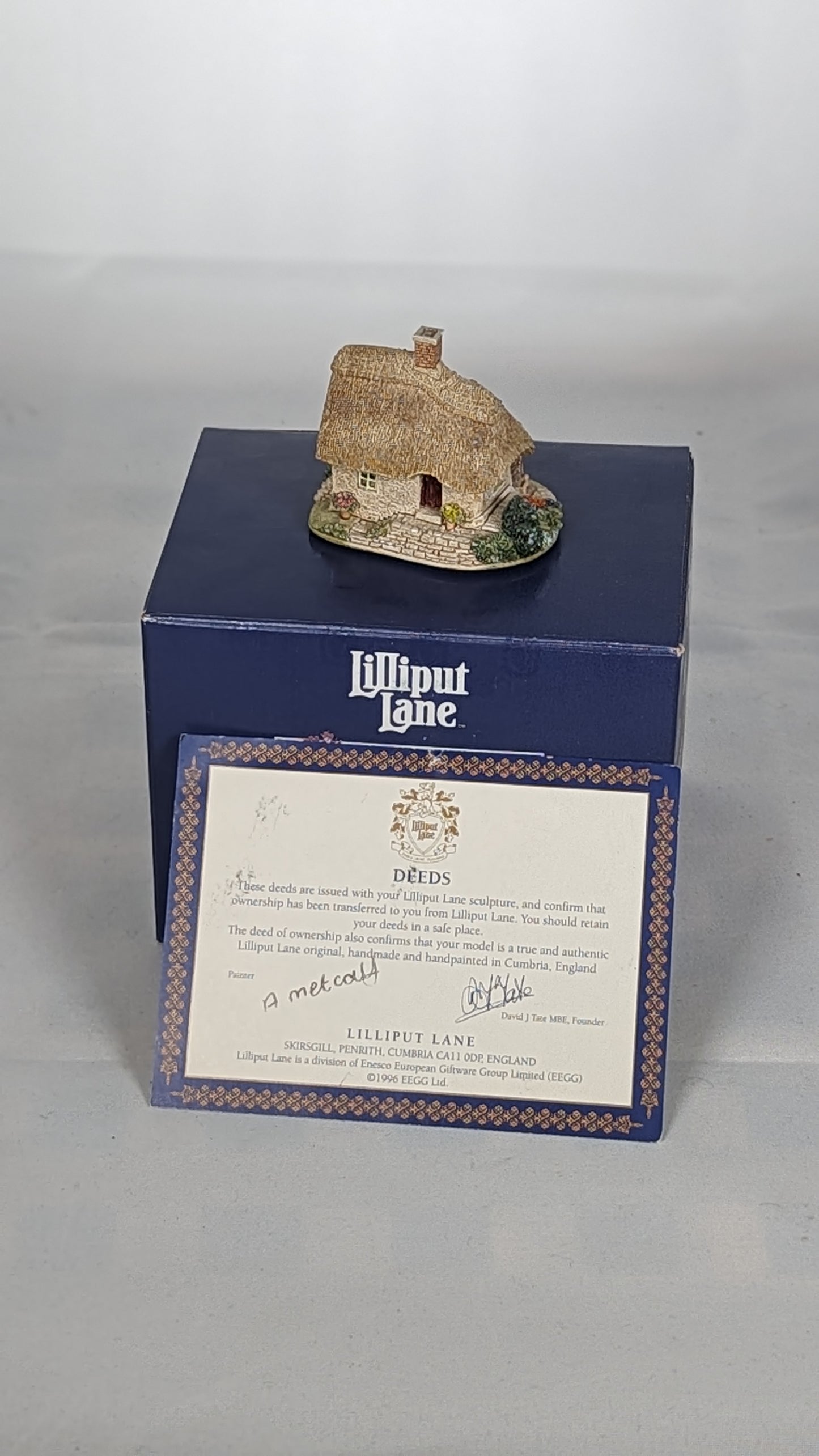 Lilliput Lane "Campden Cot" Boxed + "Best Friends"