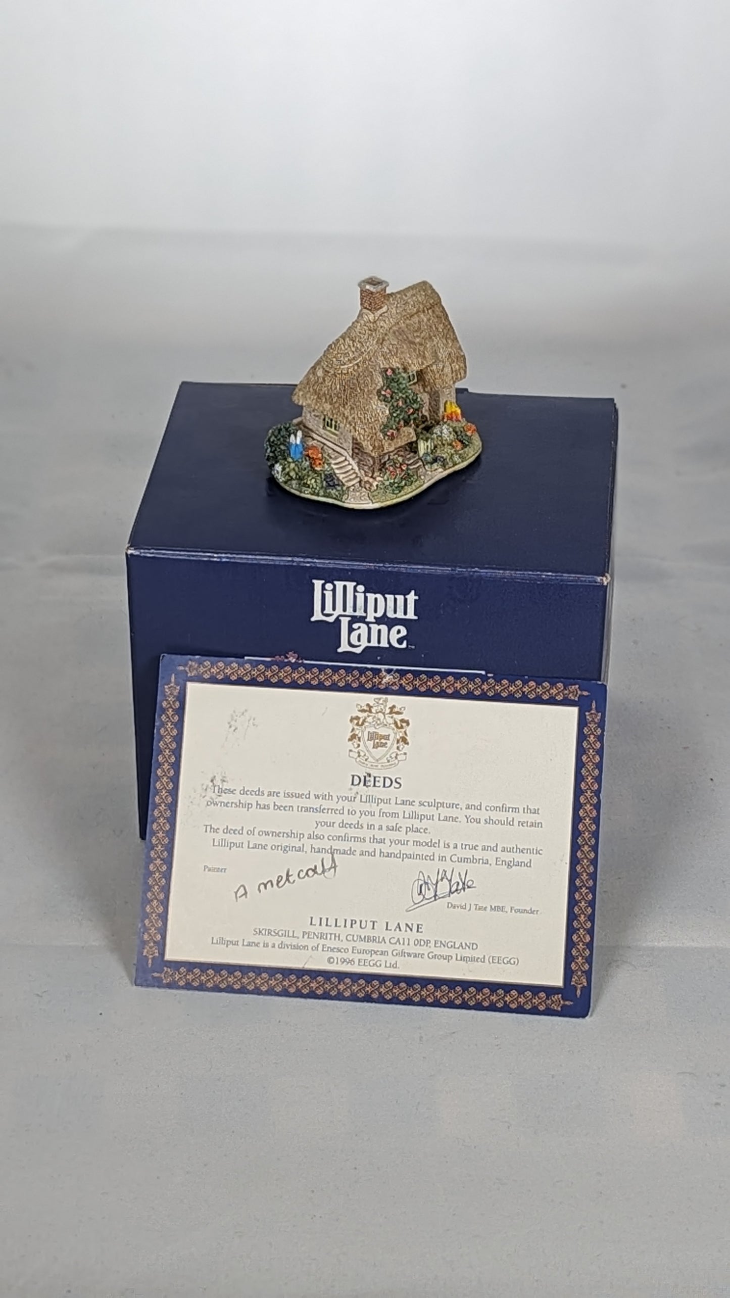 Lilliput Lane "Campden Cot" Boxed + "Best Friends"