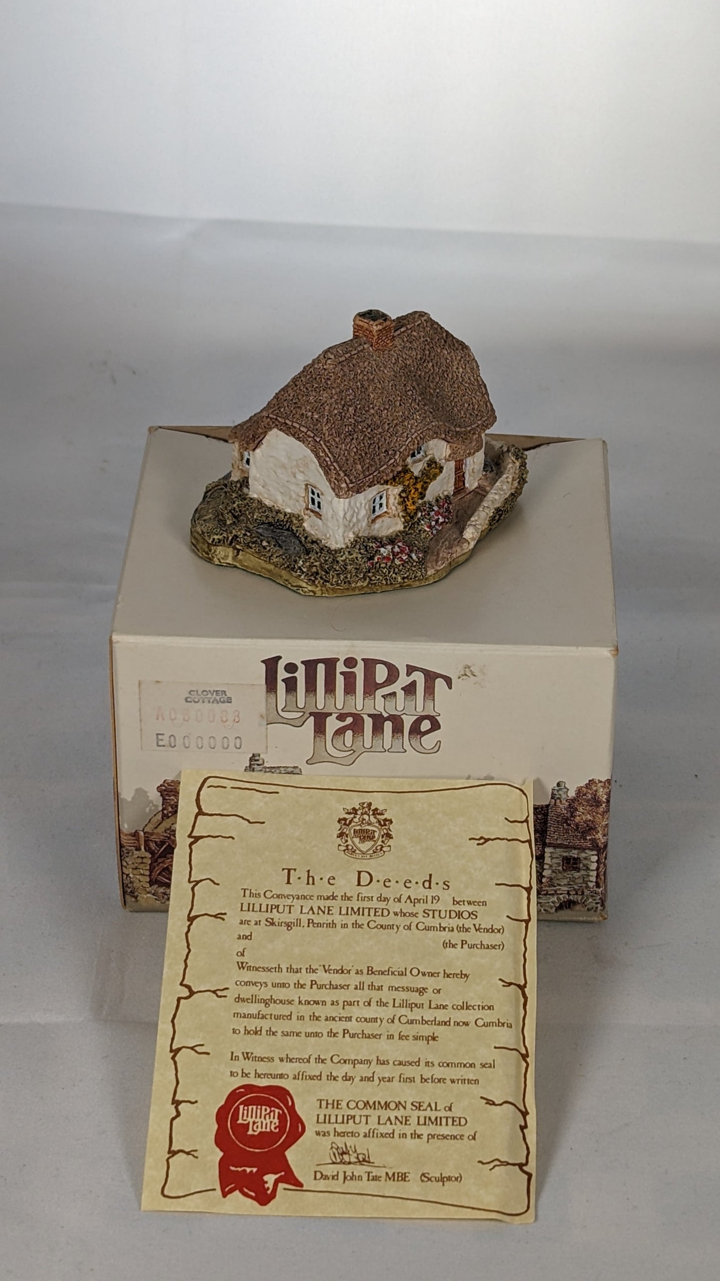 Lilliput Lane "Clover Cottage"