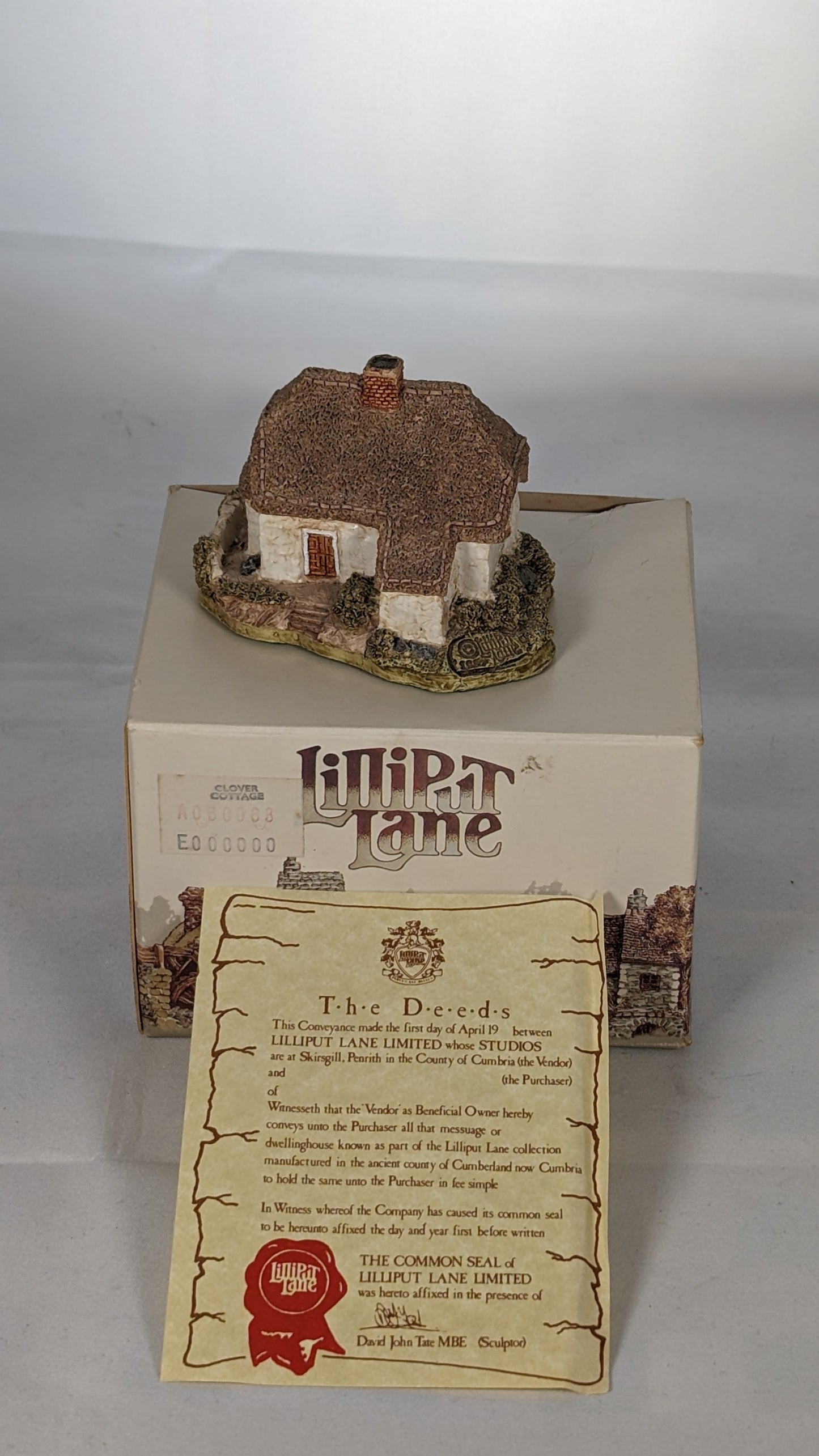 Lilliput Lane "Clover Cottage"