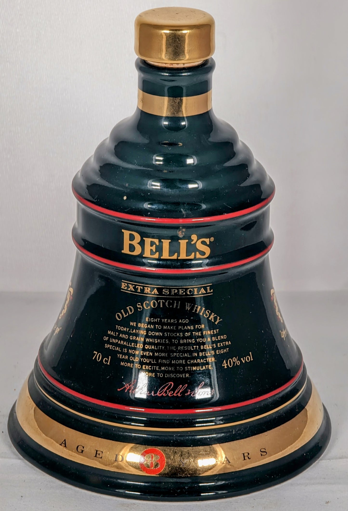 Wade Ceramic Bells Extra Special Scotch Whisky Decanter Lg