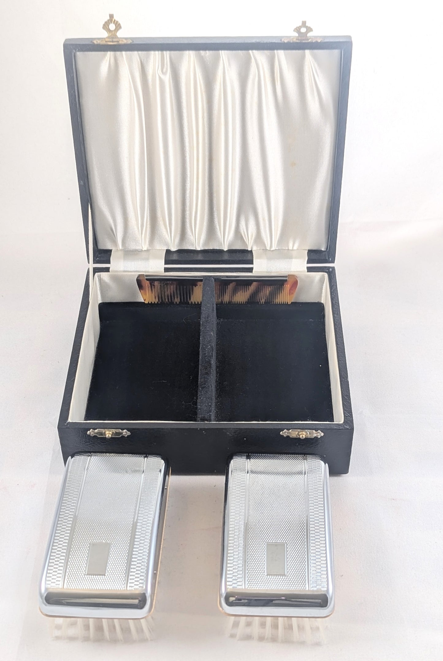 Vintage Mens Travel Set Cased